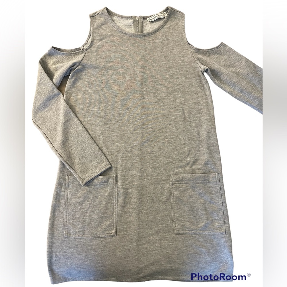 NWOT Abercrombie cold-shoulder long sleeve jersey dress. Size S.